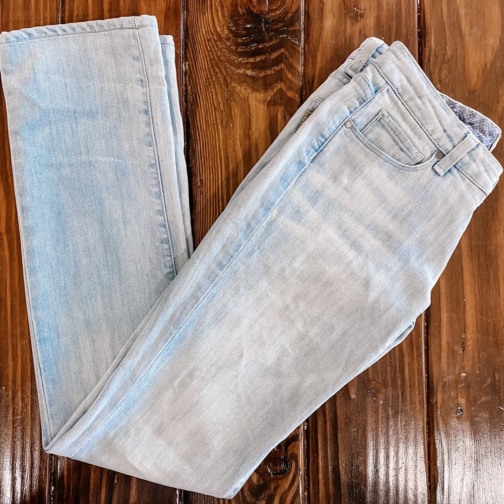 Paige Jeans Size 27 Light Wash